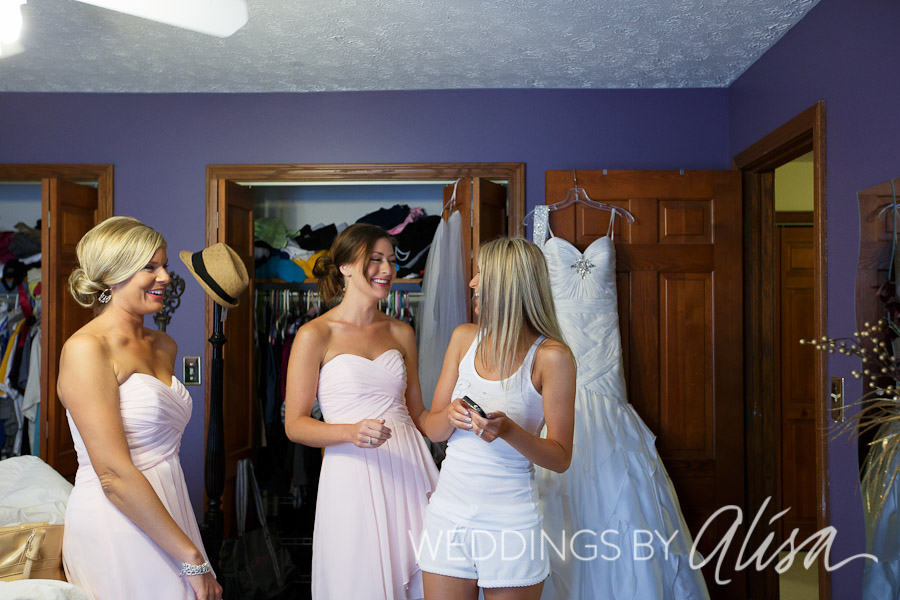 river-city-restaurant-wheeling-wedding-reception-photographers-06 Wedding Photographers in Wheeling
